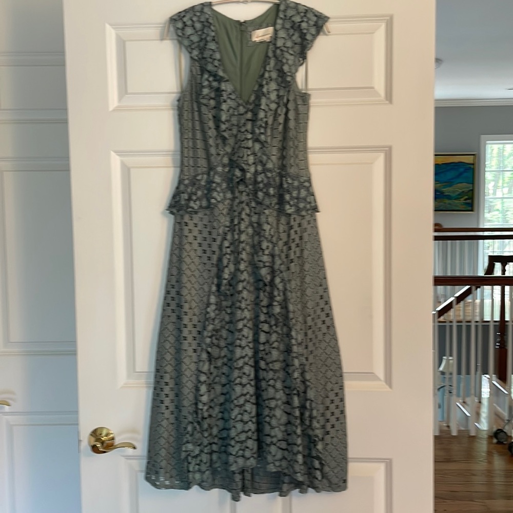 Anthropologie woven crochet flutter sleeve midi dress - size 2